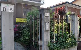 B&B Santa Monica